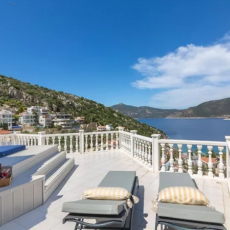 Villa Celeste Eskiomerler