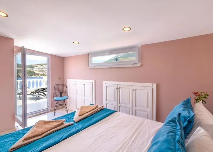 Villa Celeste Eskiomerler